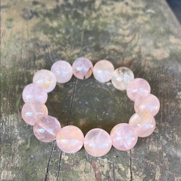 Hand crafted Rose Quartz stretch bracelet - Picture 1 of 3